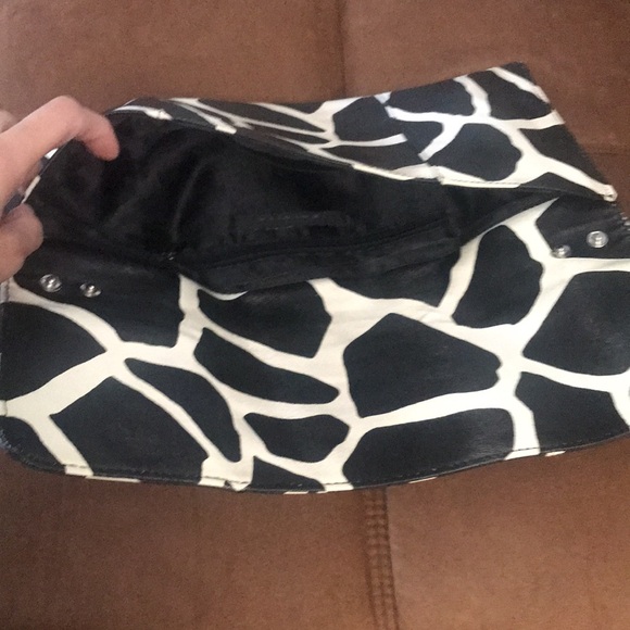 MALDITA Zebra print Envelope Clutch - Picture 4 of 6